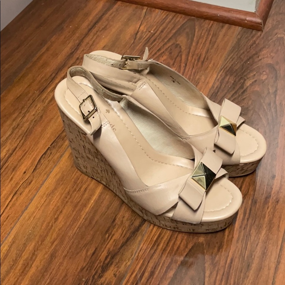 Kate spade beige wedge sandals size 7